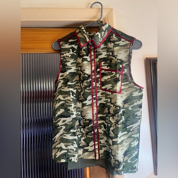 The Hanger Tops - The Hanger sheer camo sleeveless top 19 ptp